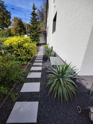 Dreifamilienhaus im Grünen mit großem Grundstück – Foto 14