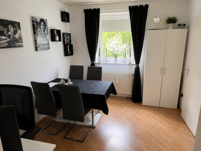 Ess/Bürozimmer
