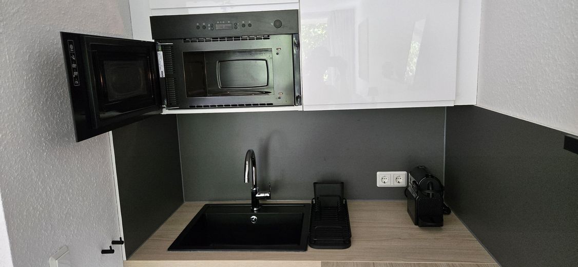 Modernisiertes 1-Zimmer-Apartment in Köln-Junkersdorf, SpoHo-nah – Küche