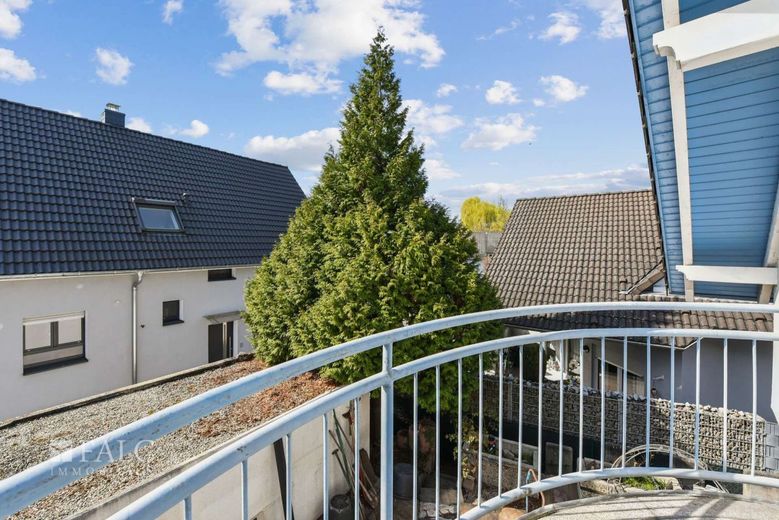 Helles 6-Zimmer-Einfamilienhaus in zentraler Lage von Malsch – Südwestbalkon