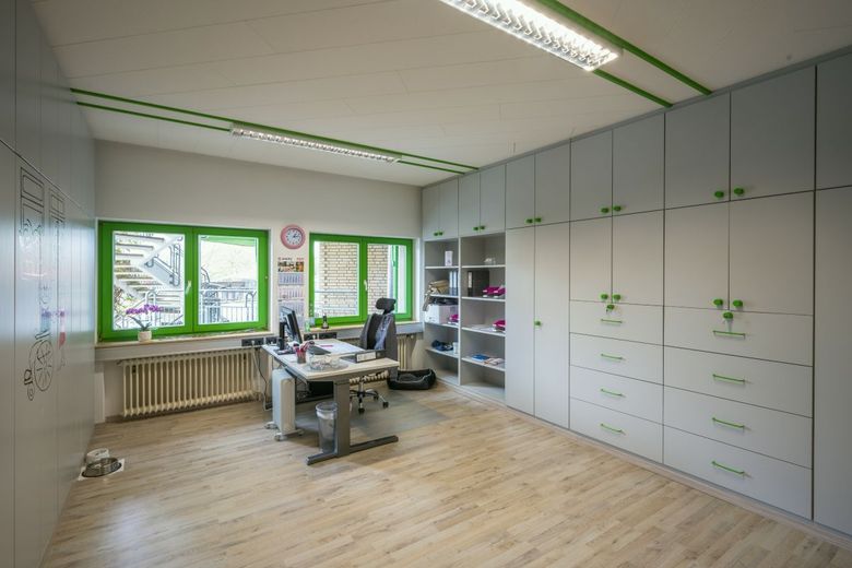 HDZ Handwerker- und Dienstleistungszentrum Lingen – Bürobeispiel