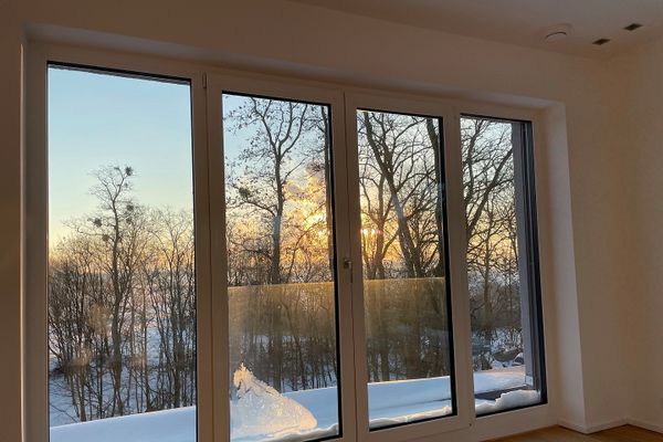 Luxus-Penthouse-Wohnung in traumhafter Lage mit Privatseenutzung