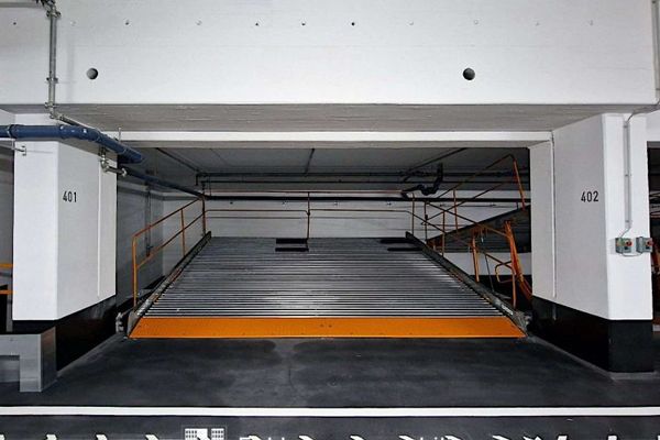 4x Duplex. Ristrutturati, in garage sotterraneo completamente ristrutturato. Vendita tramite offerta.