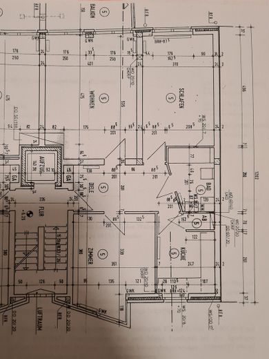 Schöne 3-Zimmer Wohnung in Top-Lage mit Balkon und PKW-Stellplatz, Eigennutzung o. Kapitalanlage! – Grundriss - Wohnung 5