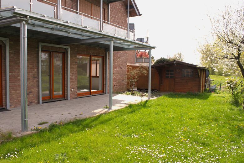 Barrierefreie Erdgeschosswohnung mit großem Garten & Terrasse in Wesseling-Keldenich – Großer Garten