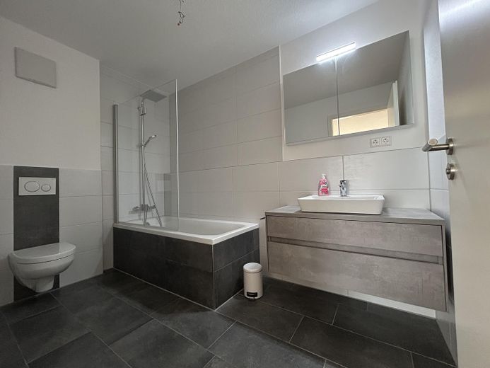 Badezimmer 1