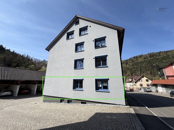 Haus im Haus- 6,5 Zimmer Wohnung in zentraler Lage – Ansicht
