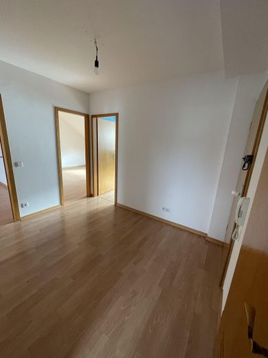 Attraktive 3‑Zimmer‑Wohnung in Krefeld‑Bockum mit Garage – Flur