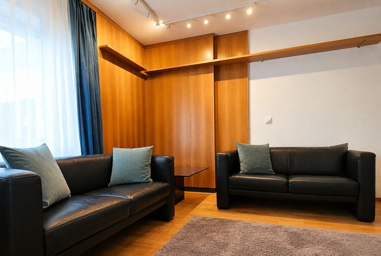 Abitare con tranquillità e stile tra Monaco e le montagne - completamente arredato – Wohnzimmer