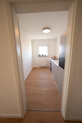 Schöne 3 Zimmer Wohnung / mit XXL Tiefgarage – Küche 