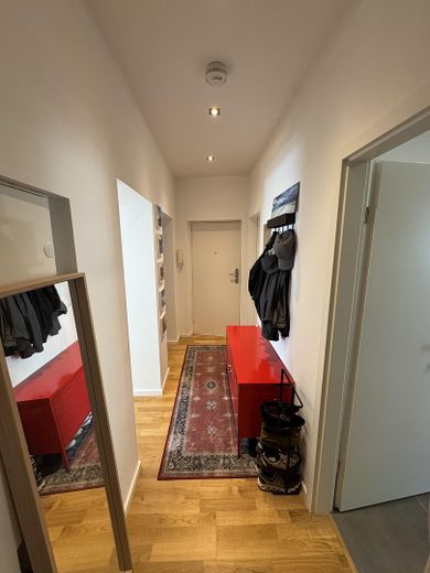 Bezugsfreie 2-Zimmer-Wohnung in Prenzlauer Berg mit EBK & Balkon – Flur