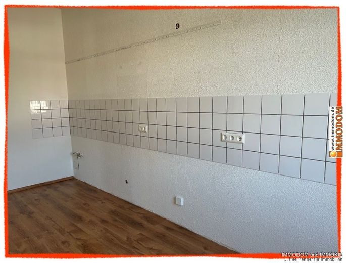 2-Zimmer-Wohnung mit schönem Bad in Wilkau-Hasslau, helle Räume, preiswert zu vermieten! – Küche