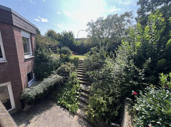 EFH mit Einliegerwhg. in Marl, Bungalow, Dämmung & Fußbodenheizung – Blick von der Einliegerwohnung