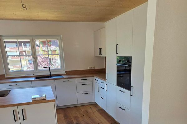 Erstbezug: 101m² Neubau mit Einbauküche, Haustiere willkommen, Balkon, 2 Stellplätze