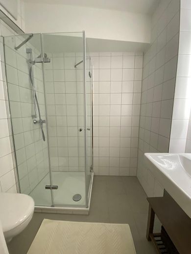 У самому центрі міста, неподалік від Кельнського собору – Badezimmer