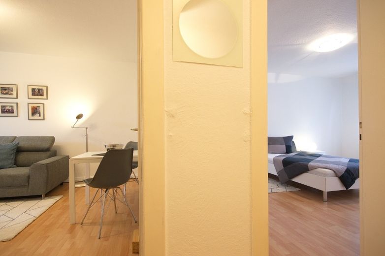 Attraktive möblierte Wohnung in Essen-Rüttenscheid, Internetzugang möglich – f284f1a6dc03a25168e9cca81e60e3eaa725383e.jpg