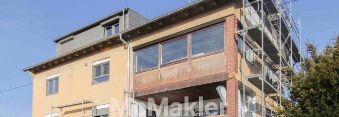 Багатоквартирний будинок з 3 одиницями та великим потенціалом у локації на межі поля для гнучкого використання