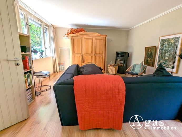 Sonniges Baugrundstück mit Ferienhaus und Garage - direkte Waldrandlage in Melchow – Zimmer 1