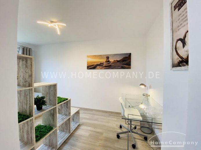 Schöne 3 Zi.Wohnung mit Balkon; 2. OG. – 87edaa9b37a7b5bd75545b3e4e41c046352a9dcb.jpg