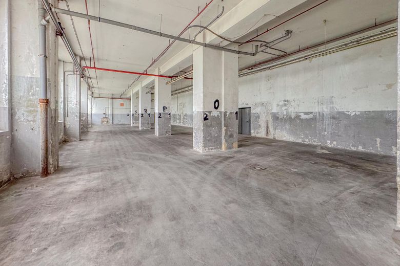 ALMACÉN – 460 m² – TRANSITABLE – ¡IDEAL PARA EMPRESAS ARTESANALES! – PLAZA OPCIONAL – SERVICIO DE SEGURIDAD – Lagerfläche - 460 m² - Foto 3
