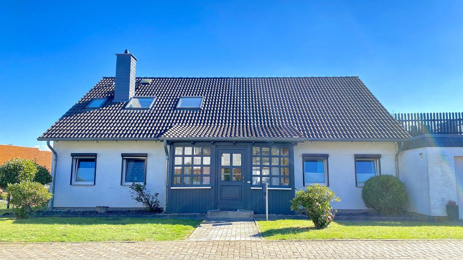 Frontansicht (Nordseite)