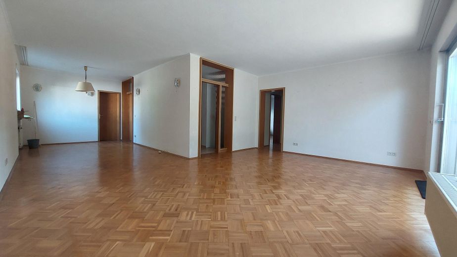 Wohnzimmer im EG