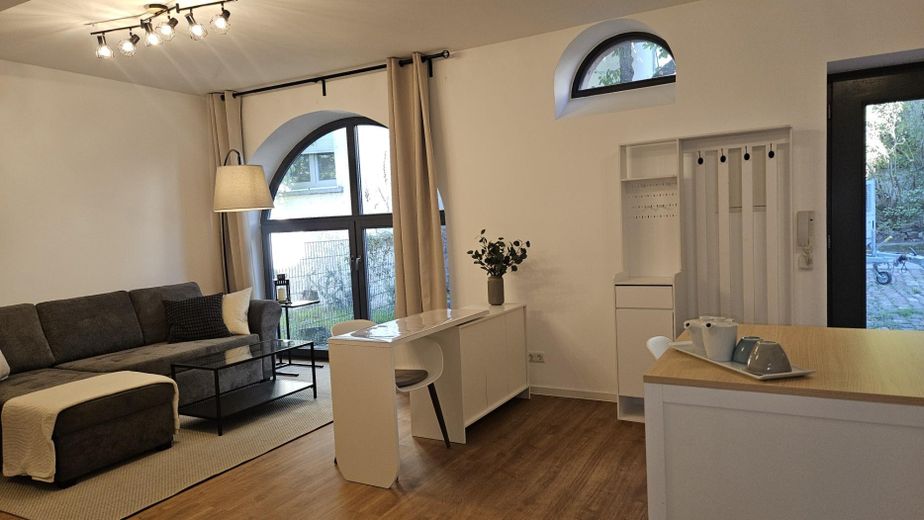 Wohnjuwel in der Altstadt – modernisiertes, loftartiges Apartment (43m²)vollmöbliert +PKW-Stellplatz – Фотографія 17