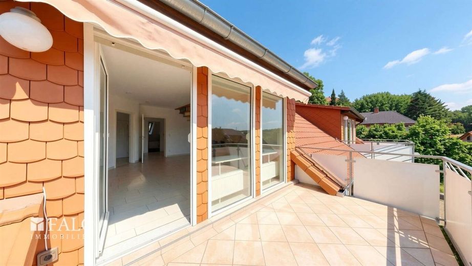 2-kamerappartement met balkon, parkeerplaats en kelder - perfect voor singles of 2 personen – Balkon
