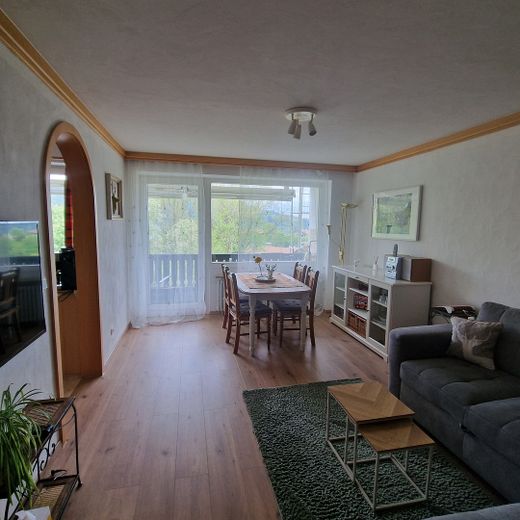 Vrije tijd en ontspanning: 2-kamerappartement in Missen-Wilhams – Wohnzimmer