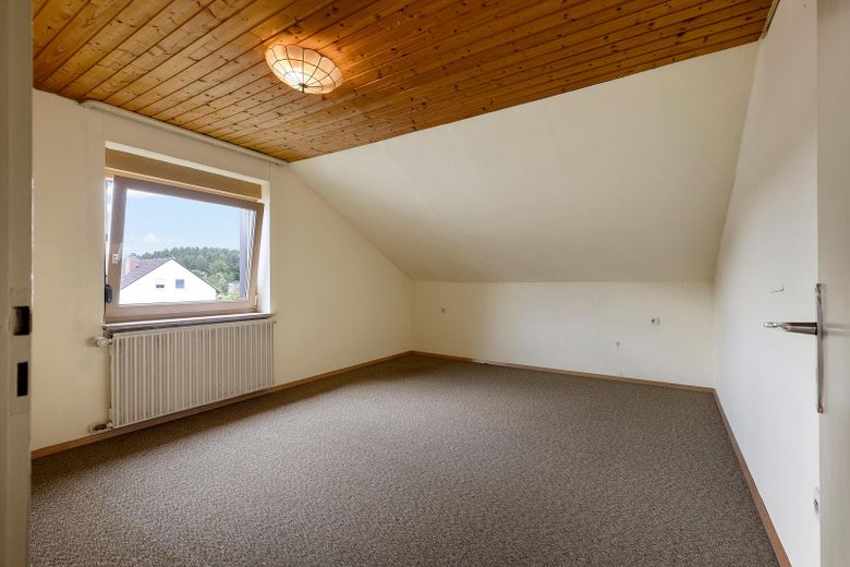 1.Schlaf-/Kinderzimmer DG