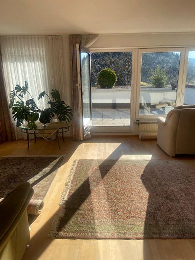 Wohnzimmer, Blick auf Terrasse