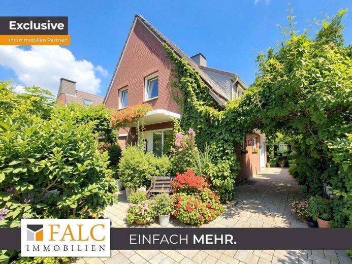 Freistehendes Haus und einzigartiger Garten – Foto 1
