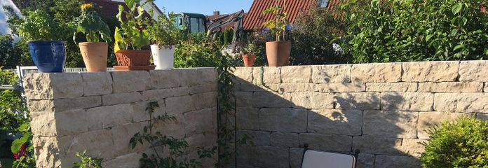 Kleiner Sitzplatz im Süden