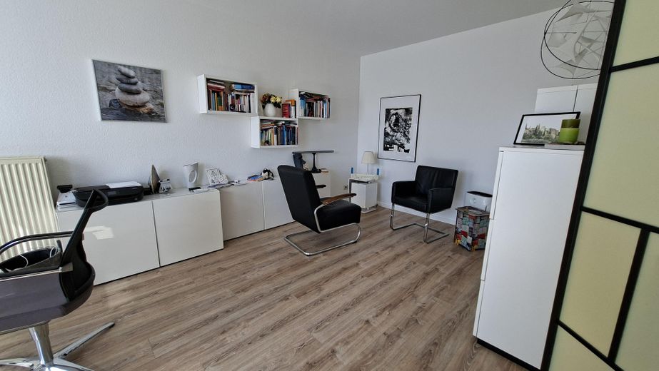 Attraktive Büro-/Praxiseinheit inkl. 1 Stellplatz - provisionsfrei – Foto 10