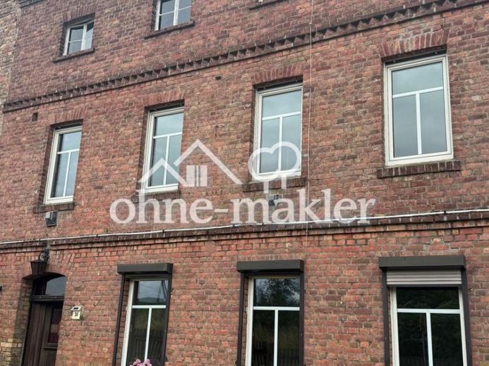 Schönes Wohnhaus u. ehemaliges Mühlengebäude – Foto 1