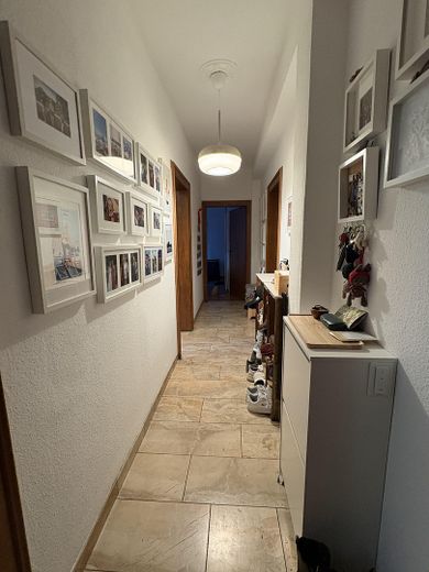 Schöne Vierzimmer-Altbauwohnung mit Balkon in Innenstadtnähe – Foto 8