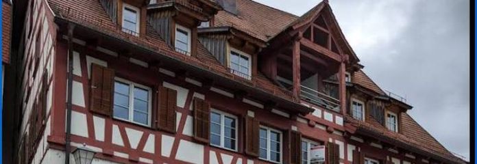 Charmante Dreizimmerwohnung in historischem Fachwerkensemble nahe Bodensee – sofort bezugsfertig!