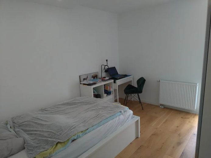 Schwabing! Schönes und großes WG Zimmer mit eigenem Balkon! – Foto 1