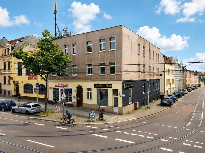 Pärchen aufgepasst!
Geräumige 2-Raumwohnung in der Reilstraße – Hausansicht