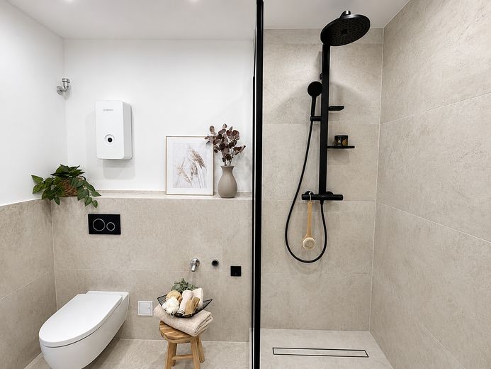 *NEU & PROVISIONSFREI* Top sanierte 3,5-Zimmer-Wohnung mit Balkon in Essen-Haarzopf – Hauptbad