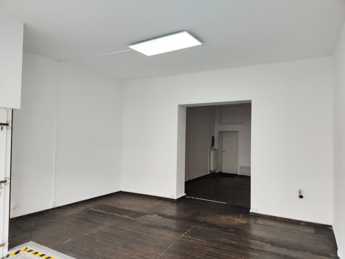 54 m² Gewerbefläche | Schaufenster | Bahnhof fußläufig | nur 510 € Kaltmiete – Bürofläche/Ladenfläche 