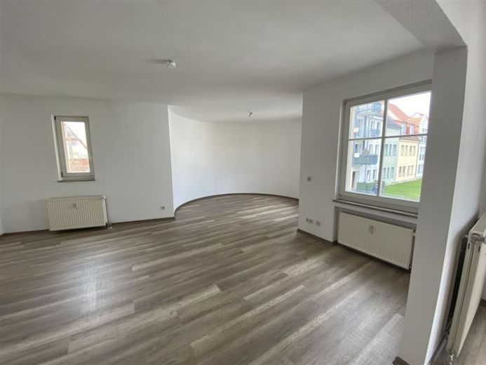 Altenburg* City Center* großzügige 3 Raum-Whg. * Balkon*Tageslichtbad*G-WC* sep. Küche* – फोटो 1
