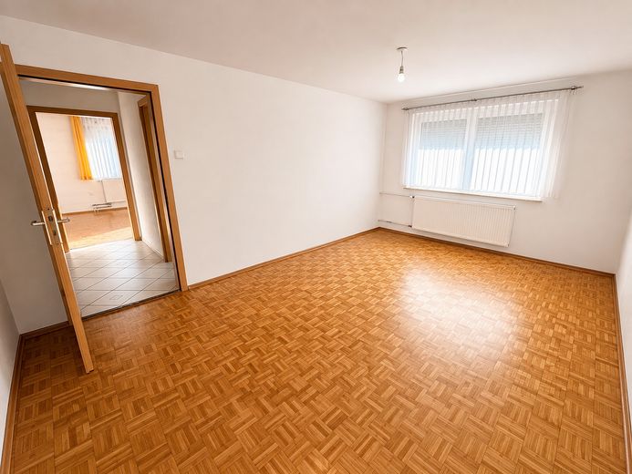 212 qm Familienhaus  - Alleinnutzung oder 2 separate Wohnungen – 1.OG