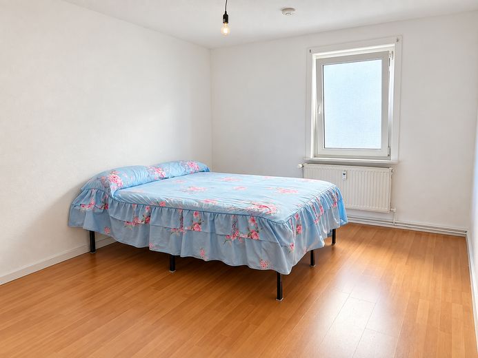 gepflegte 3 Zimmer, frei ab 01.01.2027 – Elternschlafzimmer