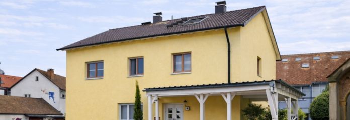 Zweifamilienhaus mit Gewerbeeinheit in begehrter Lage von Gengenbach