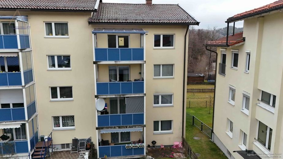 Wohnen, wo andere Urlaub machen - hochwertig renovierte 3-Zimmer-Wohnung nahe Schliersee – Aussenansicht_05JPG