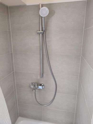Dusche Wohnung / Büro