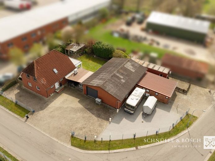 Maison individuelle avec hall commercial à Ahlerstedt – Photo 1