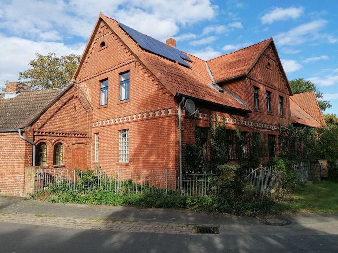 Immobilie / großzügiges Haus im Wendland – Westseite