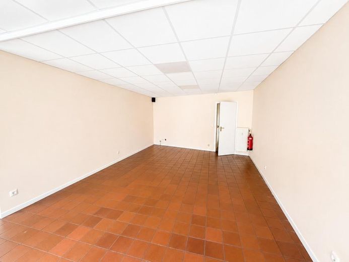 Local commercial polyvalent avec chambre froide dans un emplacement central au Gänsemarkt à Diepholz – Kühlraum vorhanden